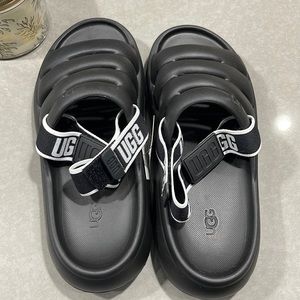 UGG Women's Sport Yeah Sandals